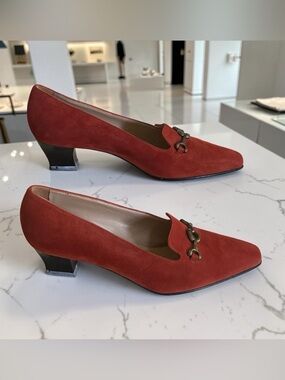 Vintage Boutique de Paris Women's Suede Loafers in Coral Rust 37.5 / 7.5 EUC!!
